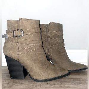 [QUPID] BUCKLE BOOTS